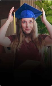 estudiante con gorro de graduado